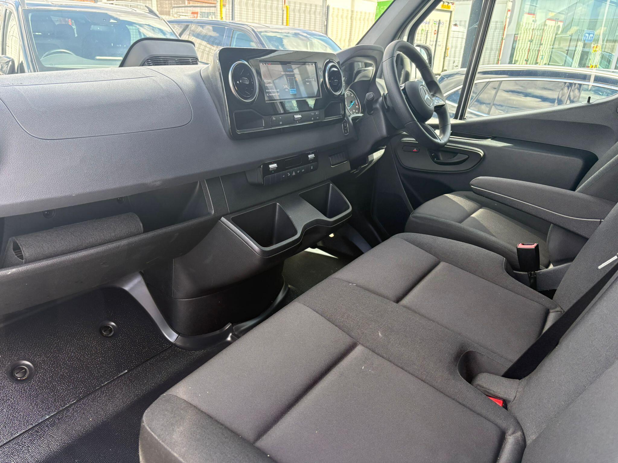 Mercedes-Benz eSprinter